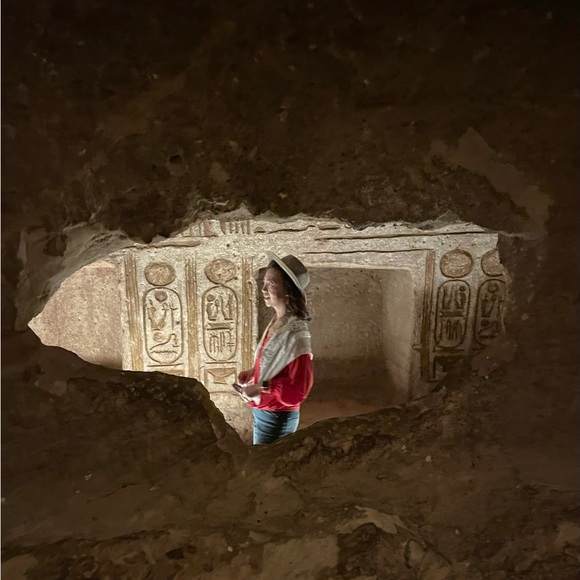 Meet your Posher, EileenZ18418 - Picture 5 of 7